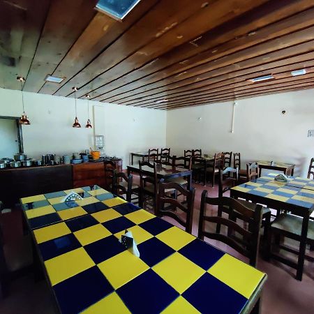 Hotel Samrat Dzsabalpur Kültér fotó