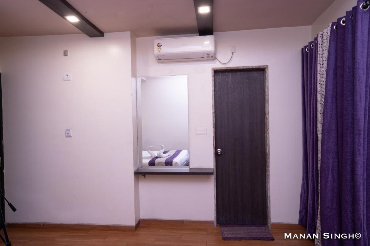 Hotel Samrat Dzsabalpur Kültér fotó
