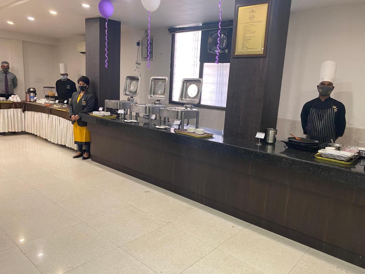 Hotel Samrat Dzsabalpur Kültér fotó